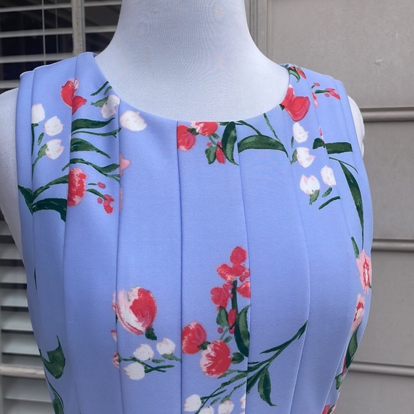 Vince Camuto Fit & Flare Ponte Floral Sleeveless Dress Size 8 - Picture 3 of 12